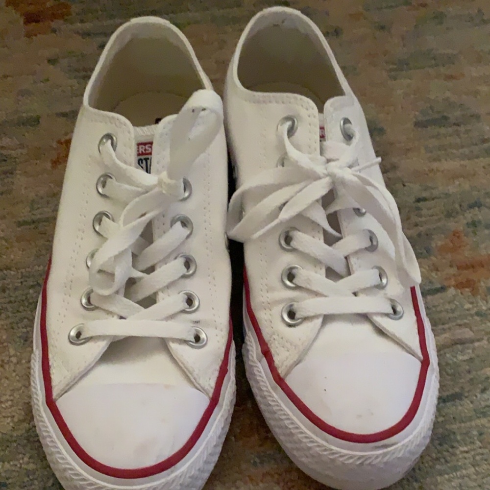 white converse sneakers size:7 in women's